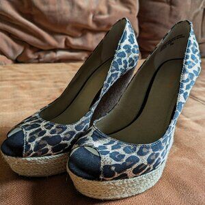 Espadrille Wedges, Womens Size 6, Animal Print print